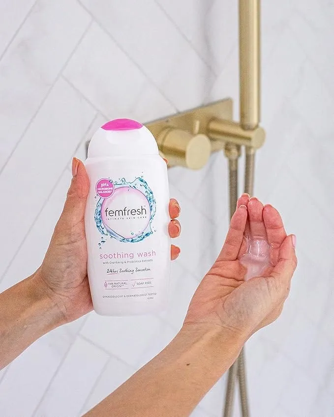 Femfresh Ultimate Care Soothing Wash (250ml)