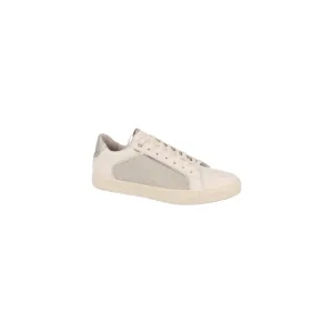 Giga Sneakers